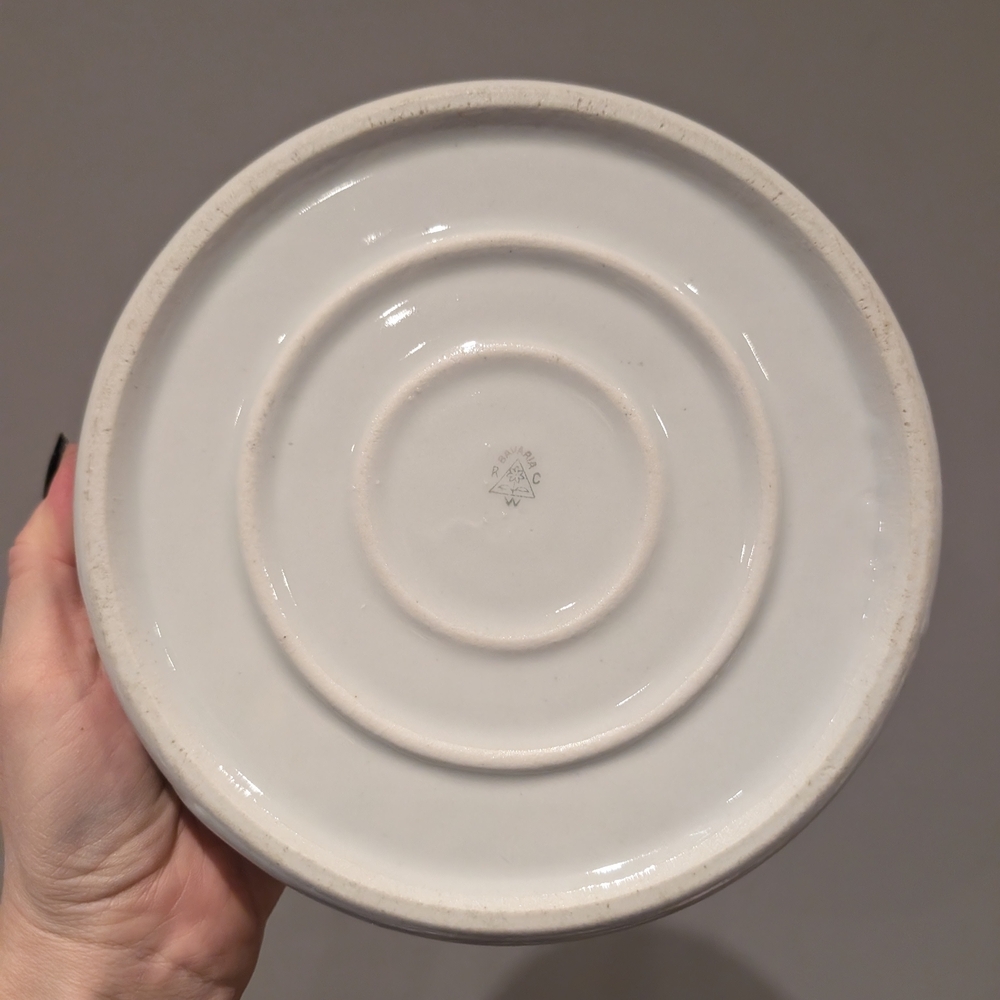 Vintage Ceramic Bowl with Skating Children - Picture 8 of 9
